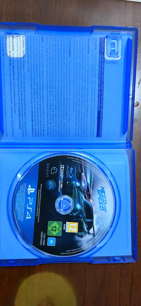 PS4 game disc63228312030338114