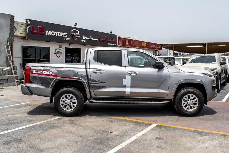 MITSUBISHI L200 PETROL FULL OPTION Double Cab GLX63398590263042112