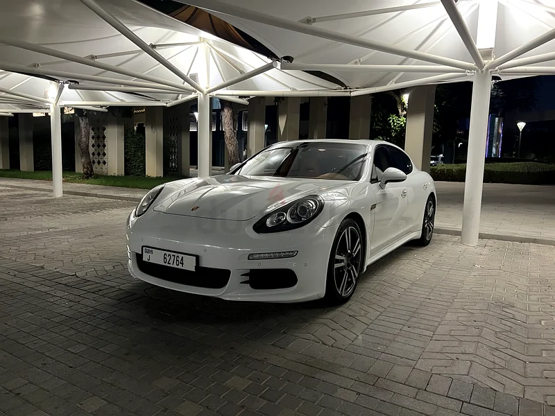2014 Panamera, GCC spec, Under PORSCHE WARRANTY, full service history, best condition63227257719937111