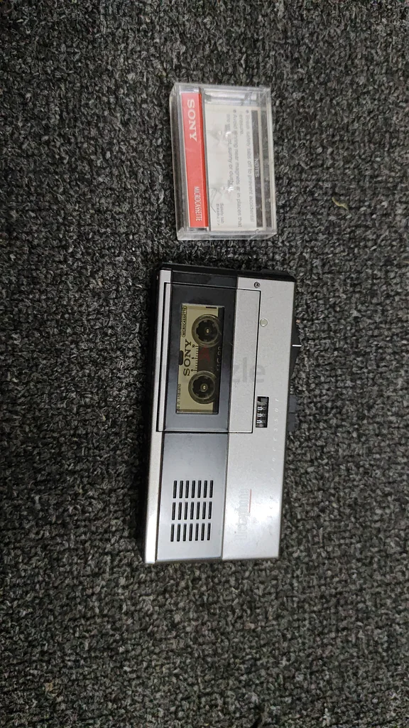 جهاز تسجيل صوتي dictaphone63264090611329112
