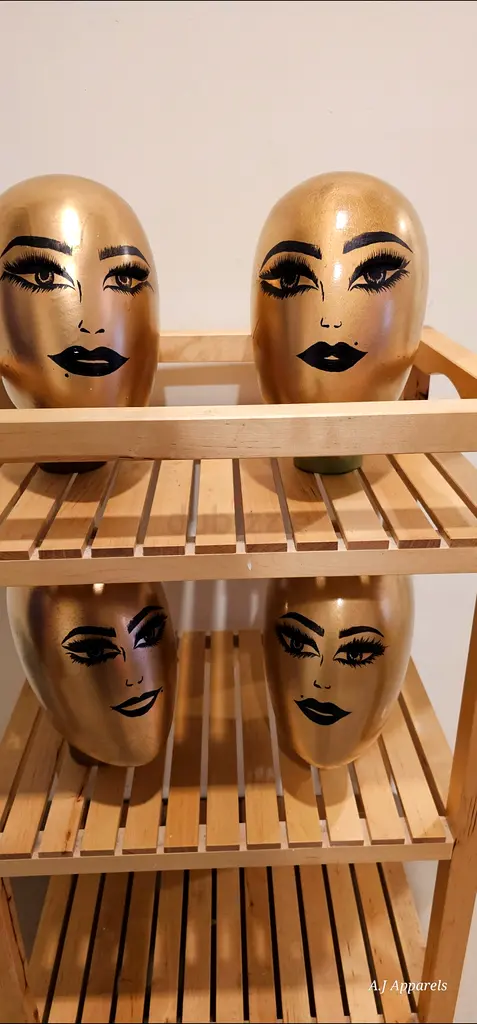 Mannequins63258654866306115