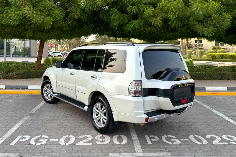 Mitsubishi Pajero 3.8 GLS 2020 GCC Specs (Single Owner / Accident Free / 2 Keys)63398586764161111