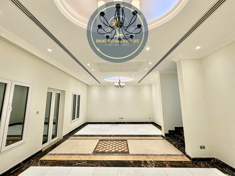 DISCOUNTED BUT LARGE 5BR VILLA WITH PRIVATE POOL+MAID ROOM+LAUNDRY ROOM+DRIVER ROOM+2 STORAGE ROOMS+2BIG HALLWAYS+4 CARPARKS63917144987778110