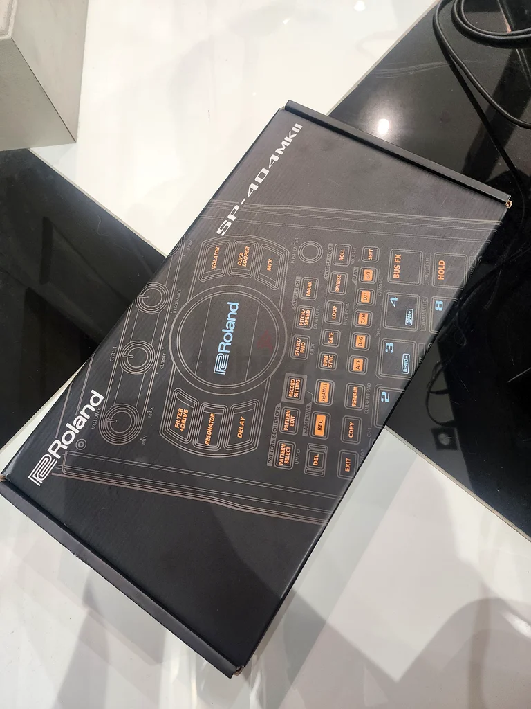 Roland SP-404MK2: Unleash Your Creativity!632307031280671128