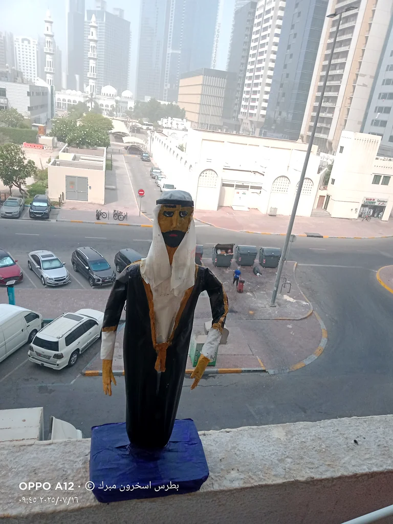 A handmade paper sculpture63177960739969111