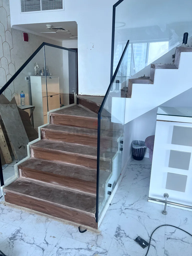 الألومنيوم وأعمال الزجاج63182284401793111