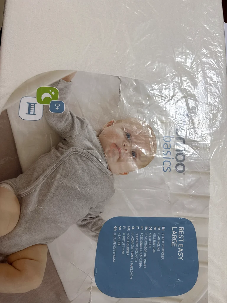 Baby bed with water proof bed sheet and sloped positioner63176190943745113