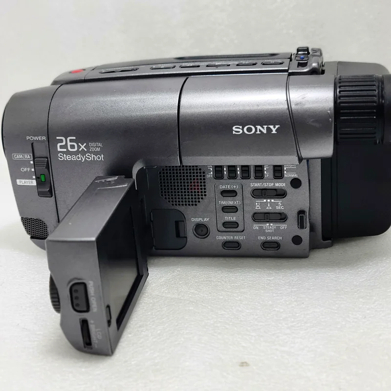 Sony Handycam CCD-TRV22 8mm Vide8/Hi8 Analog Camcorder63234613427330114