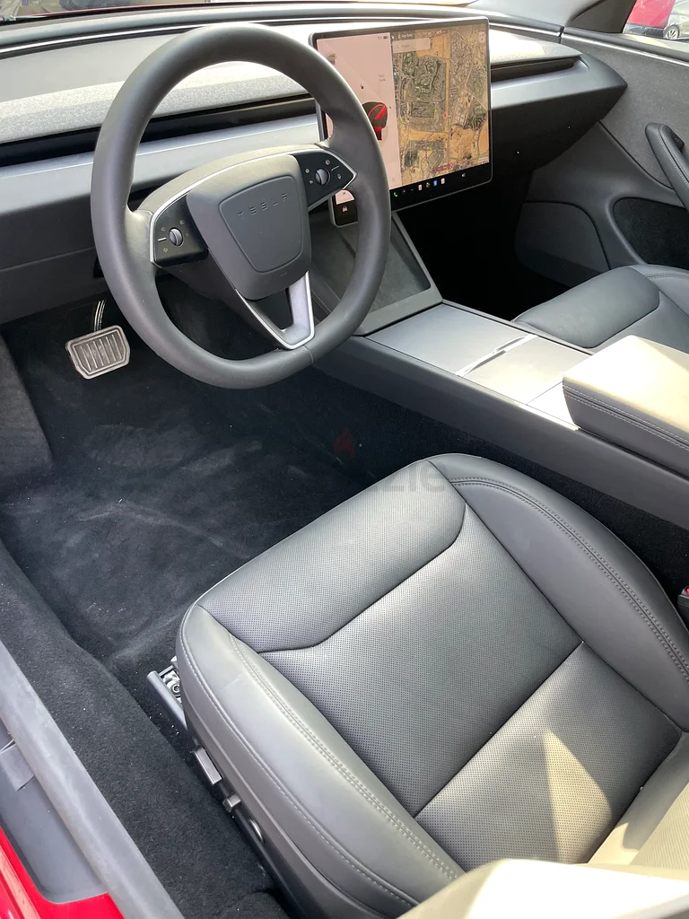 Tesla model 3 long range63398505222658114