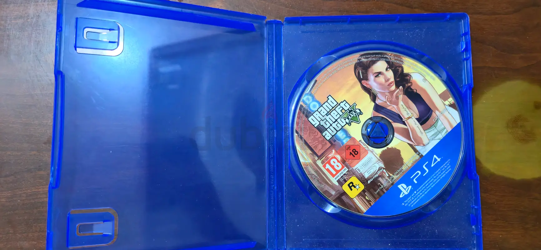 PS4 game disc63228312030338112