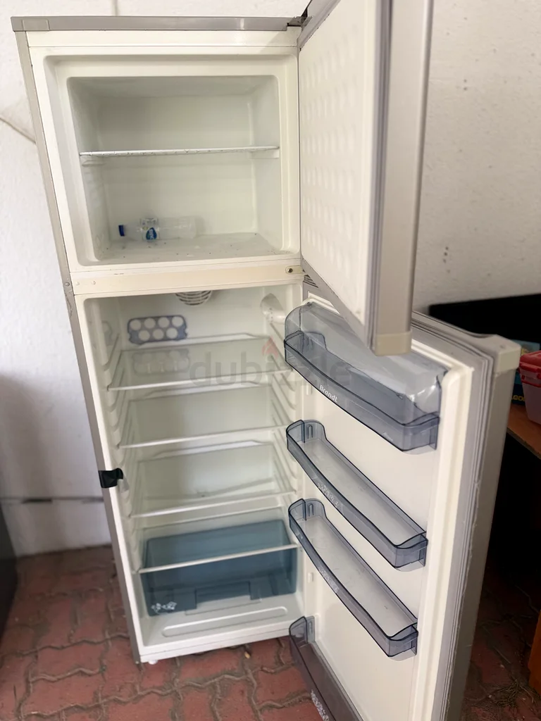 Kitchen and laundry63201170113411113