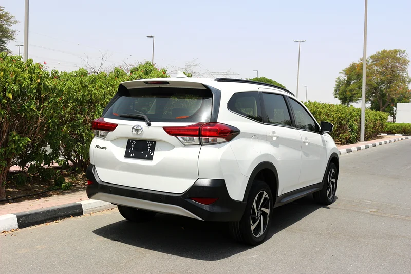 TOYOTA RUSH 2019 GCC 7 SEATS FULL AUTO PUSH START63401321086977114