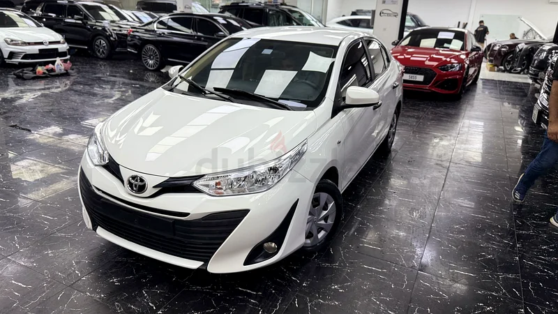 Toyota Yaris 2017 GCC 1.5  
Very clean interior and exterior  
All services completed, just buy and drive633999444704031129
