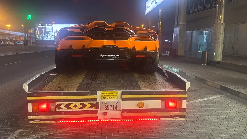 خدمة سحب السيارات على مدار الساعة في دبي إلى63213441852675112