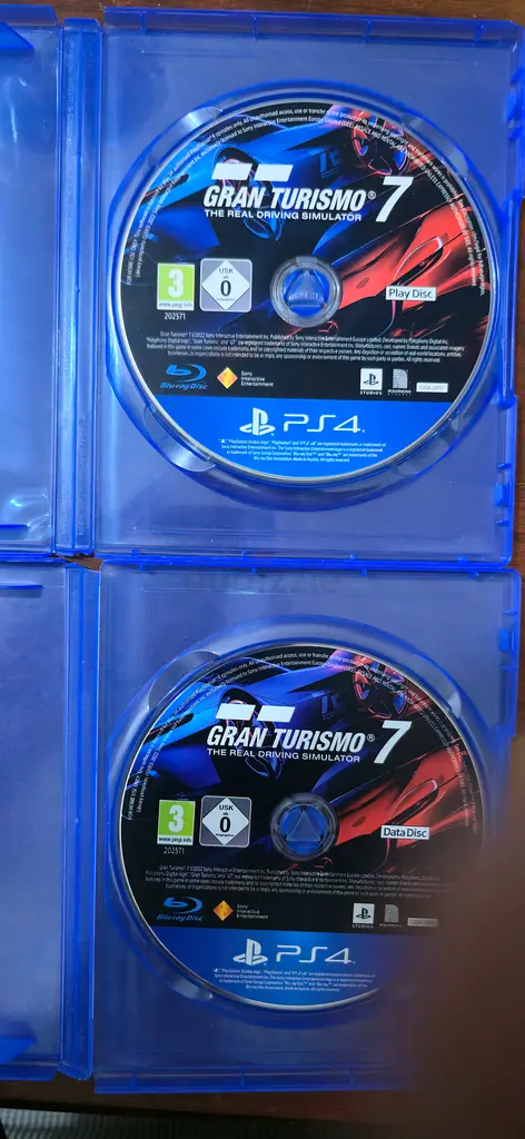 PS4 game disc63228312030338115