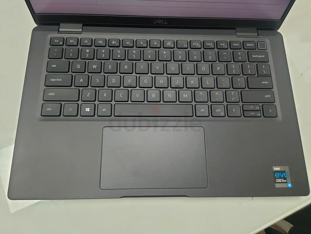 Dell 7420 11th Gen, i5 16/256 A+ condition.63164782923009113