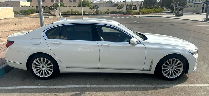 730LI model 2021 WITH BMW SERVICE PACKAGE63227781200898112