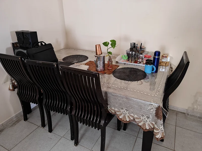 طقم طاولة طعام أنيقة مع 6 كراسي - مثالي لمنزلك!632173287133461117