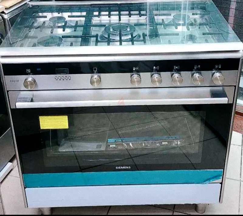 فرن غاز إيطالي الصنع من شركة سيمنز IQ700 بمقاس 90 في 60 سم، مع موقد كهربائي632591853949471116