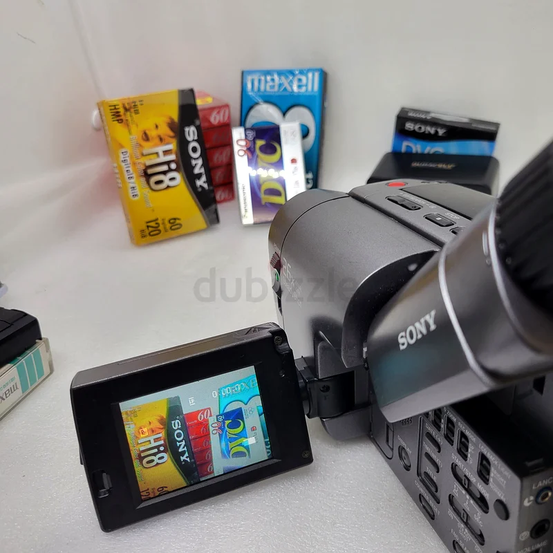 Sony Handycam CCD-TRV22 8mm Vide8/Hi8 Analog Camcorder63234613427330113