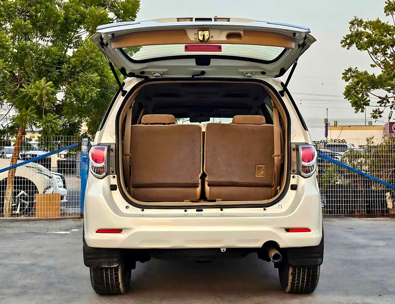 Fortuner EXR/V4 2.7L/4WD GCC/Clean Condition/Export Only/Lot#6441763401313247105114
