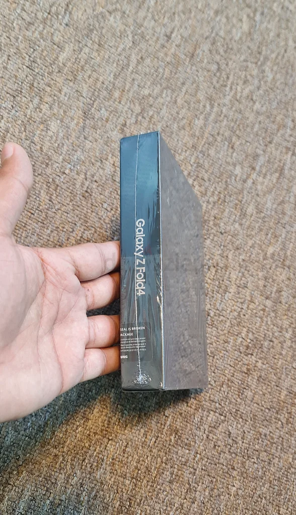 Z FOLD 4 256GB BOX PACK OFFER PRICE632149016488991128