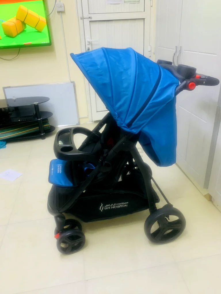 Stylish and Reliable Blue Stroller for Your Little One!63230708928129114