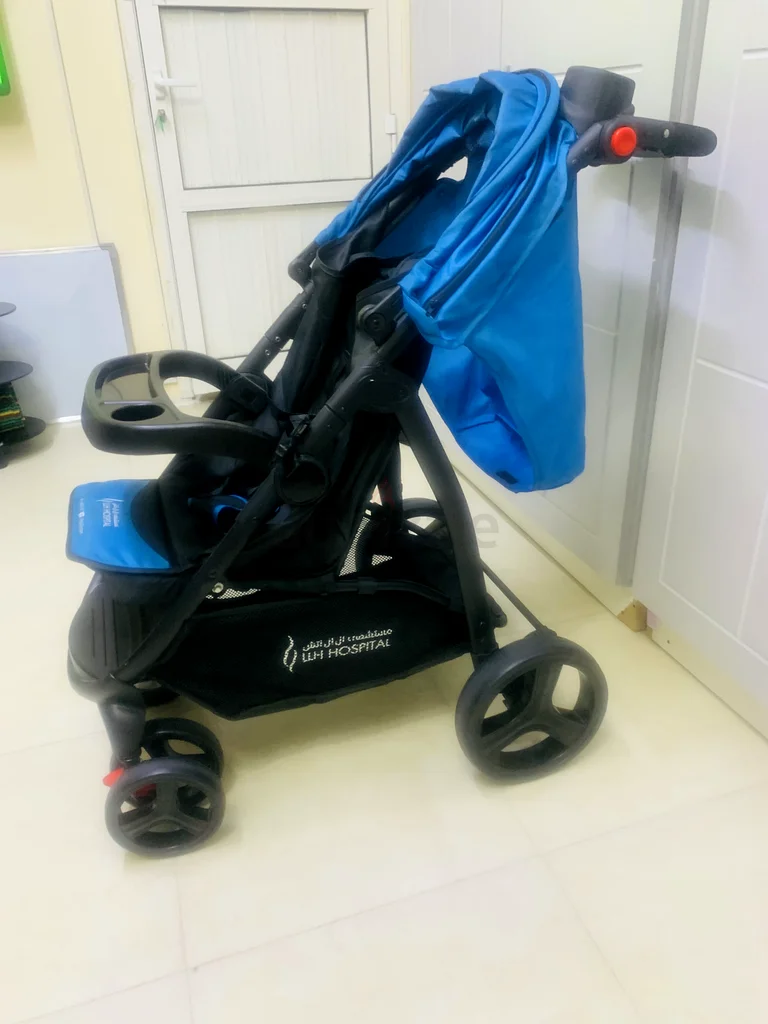 Stylish and Reliable Blue Stroller for Your Little One!63230708928129112