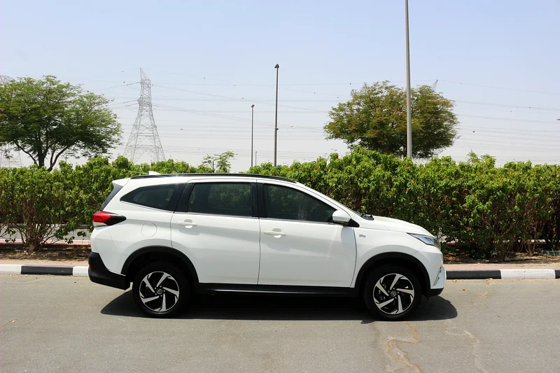 TOYOTA RUSH 2019 GCC 7 SEATS FULL AUTO PUSH START63401321086977113