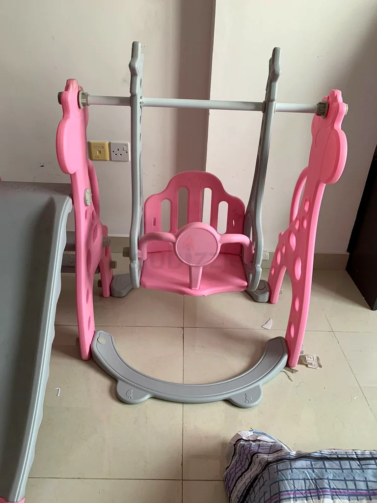 مجموعة منزلقة وكرسي هزاز وردية ممتعة للأطفال!63195109145091112