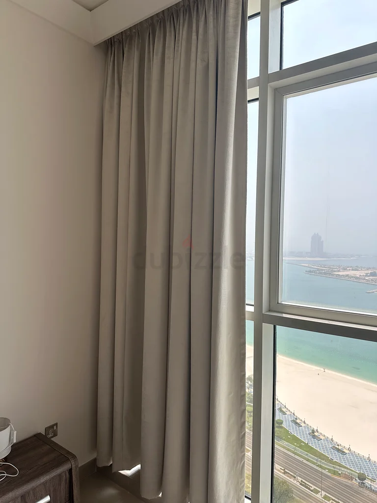 2 high quality curtains 3 meters high and 2 meters wide63221858728835112
