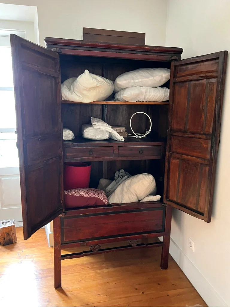 One of a kind - Elegant Antique Chinese Wooden Cabinet - Timeless Class in Your Home!63177606120579113