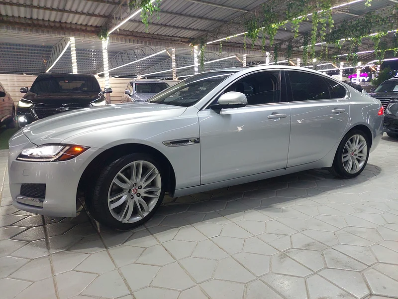 *** TOP SPECS, SOFT CLOSING DOORS, JUST BEED SERVICED ***63222312161410114