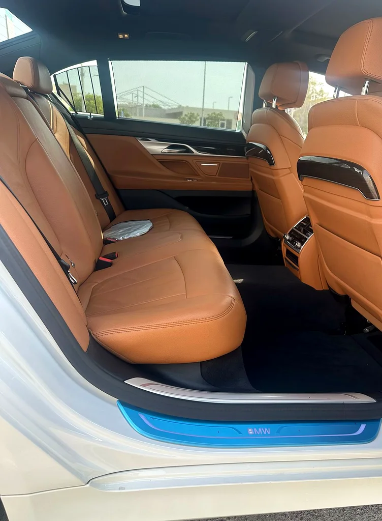 730LI model 2021 WITH BMW SERVICE PACKAGE63227781200898113