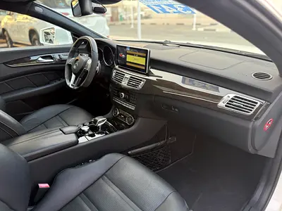صورة مصغرة 8 لـ 2012 Mercedes-BENZ CLS