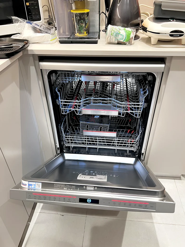 Bosch 8 series freestanding dishwasher size 60/60cm63258653274242111