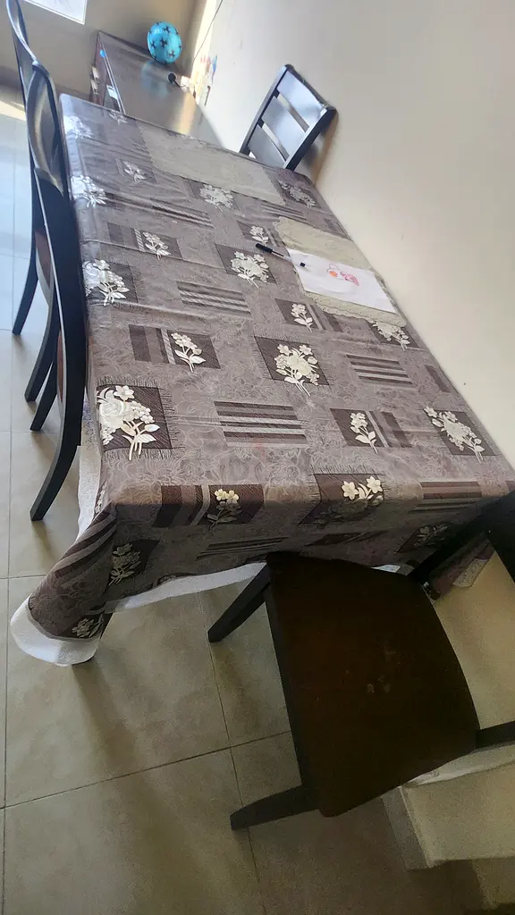 Dinning table63217328570626111