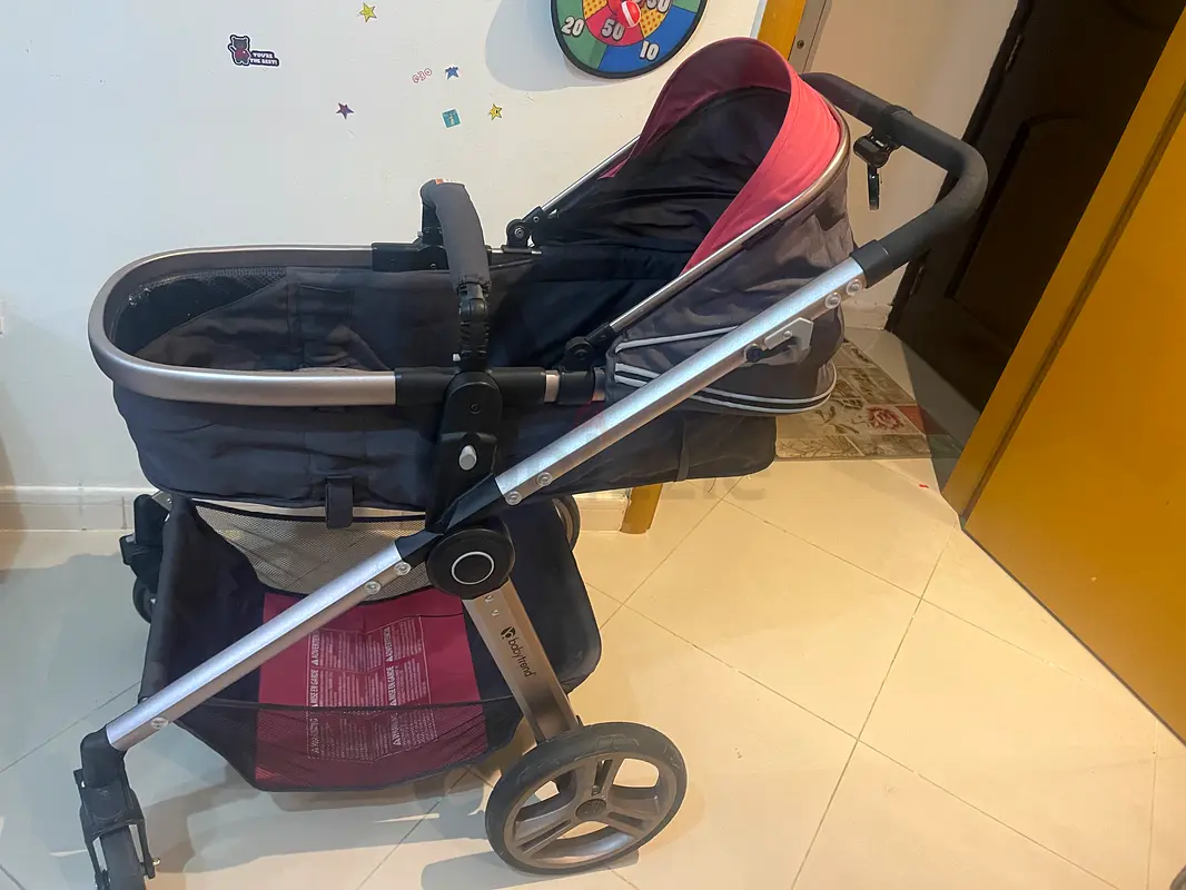 Versatile Stroller for Your Little One63205360682754110