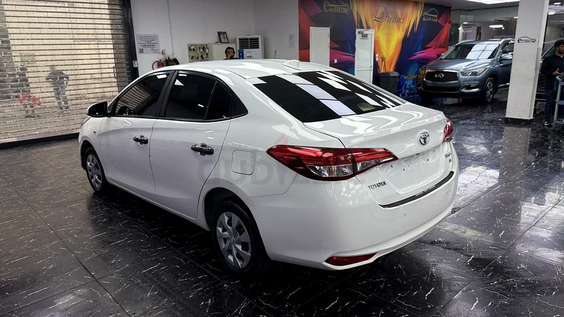 Toyota Yaris 2017 GCC 1.5  
Very clean interior and exterior  
All services completed, just buy and drive63399944470403114