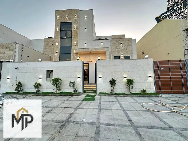 فيلا فاخرة للبيع في الشارع الرئيسي، مباشرة بالقرب من المسجد. رسوم التسجيل متضمنة.63903721957249112