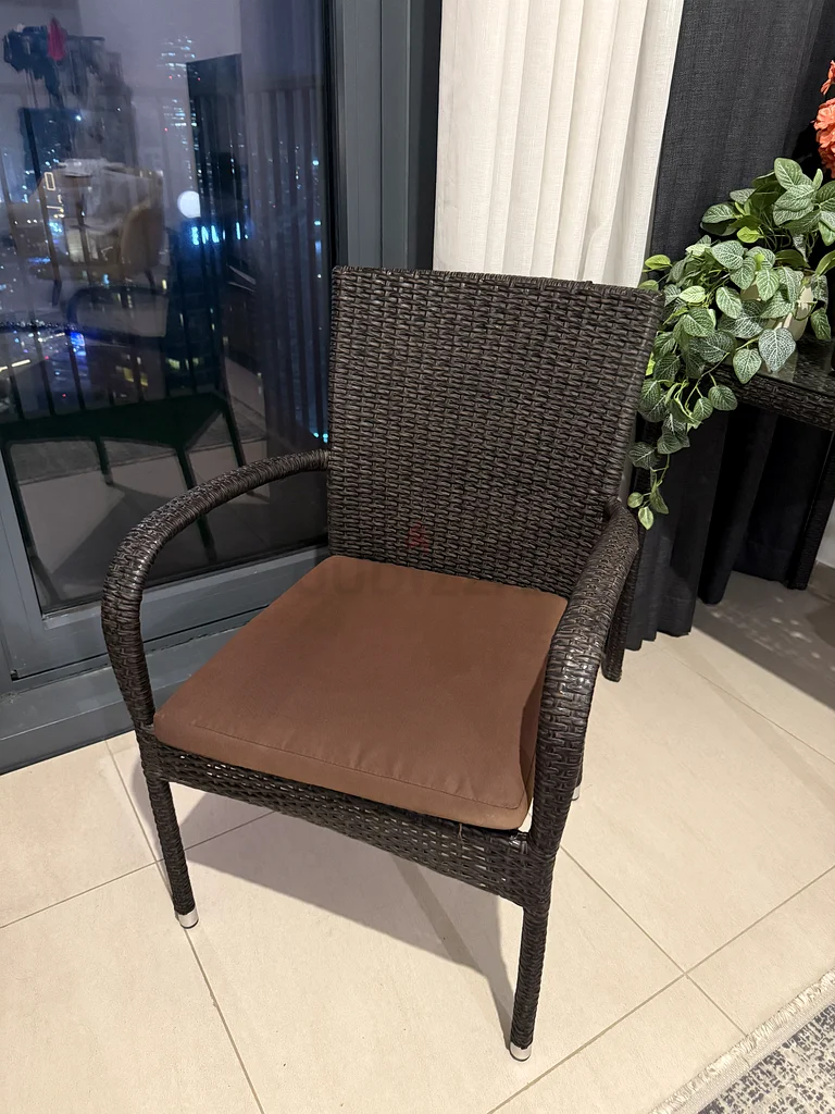 Stylish Wicker Chair with Cushion - Perfect for Any Space! Inside or outside63216835488769112