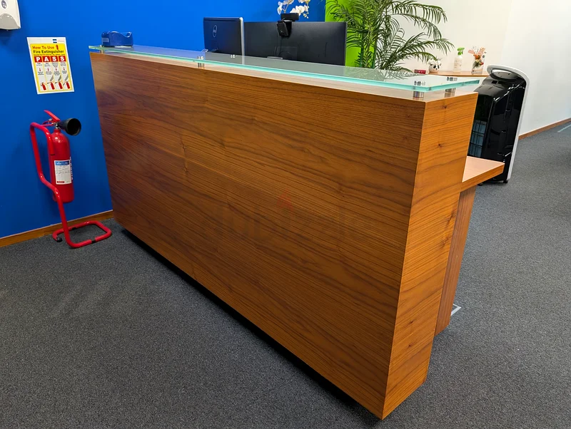 Wooden office reception desk63217326619011111