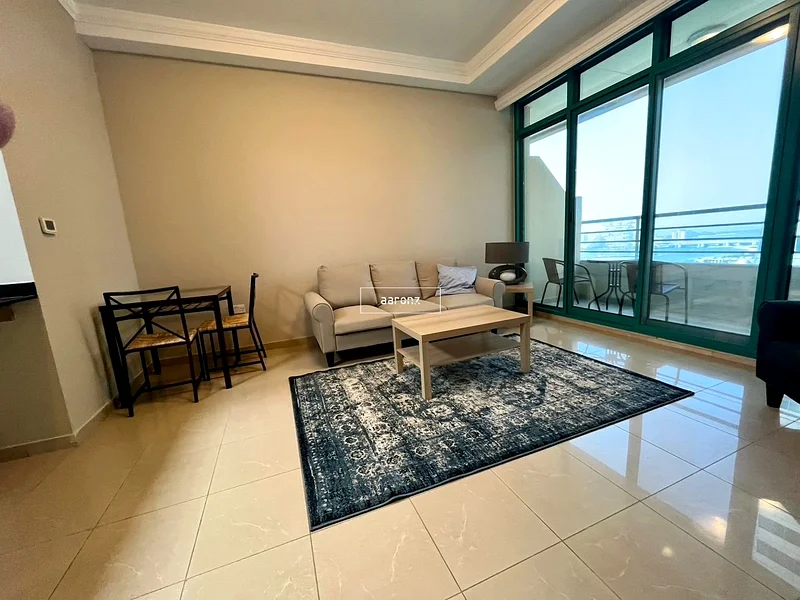 طابق عالي | إطلالة على البحر | مفروشة بالكامل63774610932482113