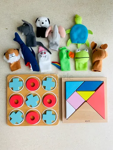 IKEA Titta Djur Kids Finger Puppets Set x10 with Wooden Puzzle and Noughts and Crosses Game