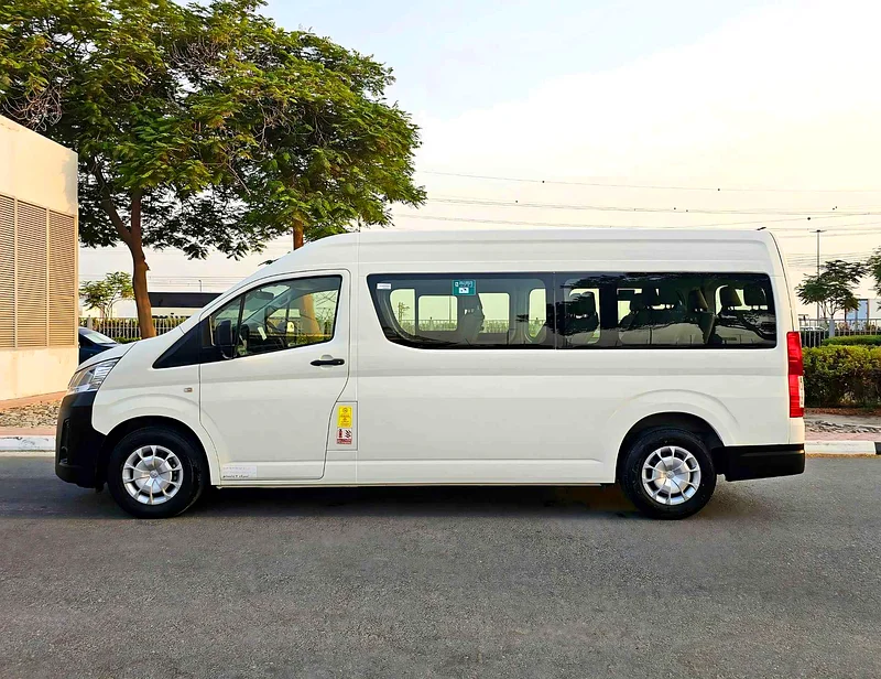 Hiace HIGHROOF PASSENGER/13 SEATER/3.5L PETROL M/T/ LOT#2693563401316672129112