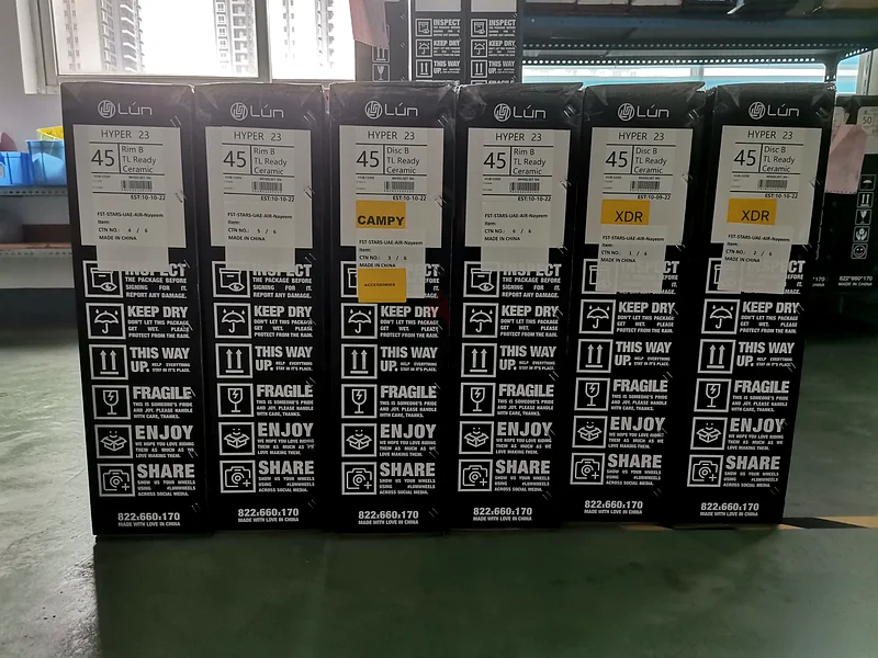 عجلات هايبر كربون لـ XDR وكامبانيولو63253483550082112