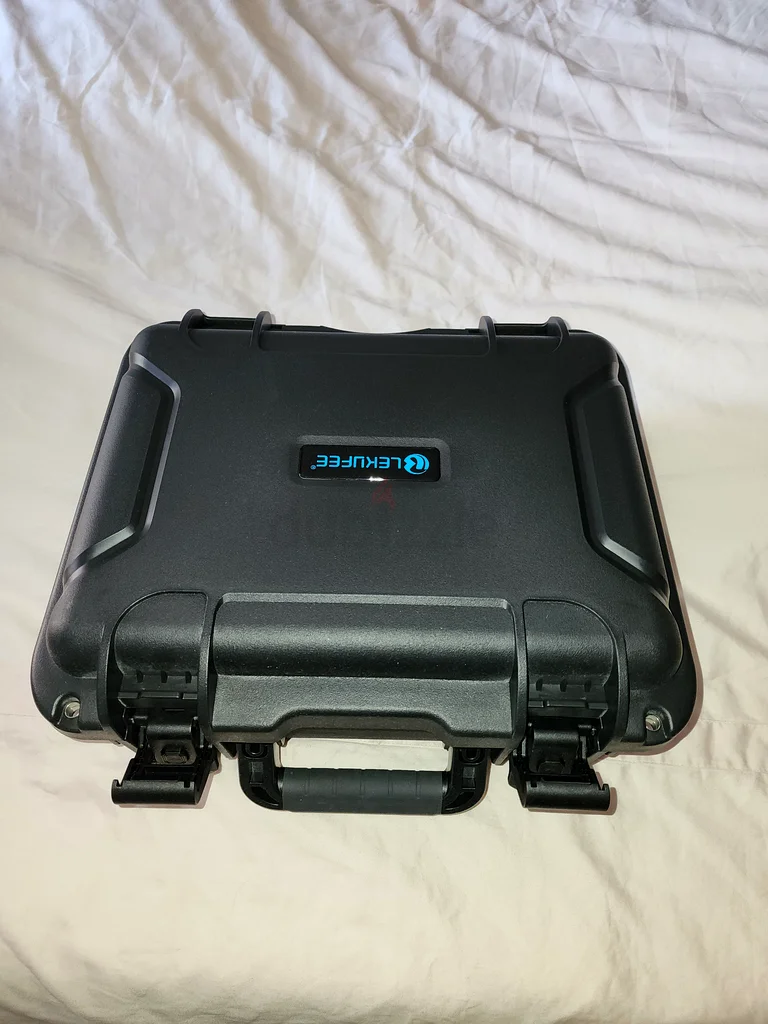 Almost brand new DJI FPV - 3 batteries63241665637379112