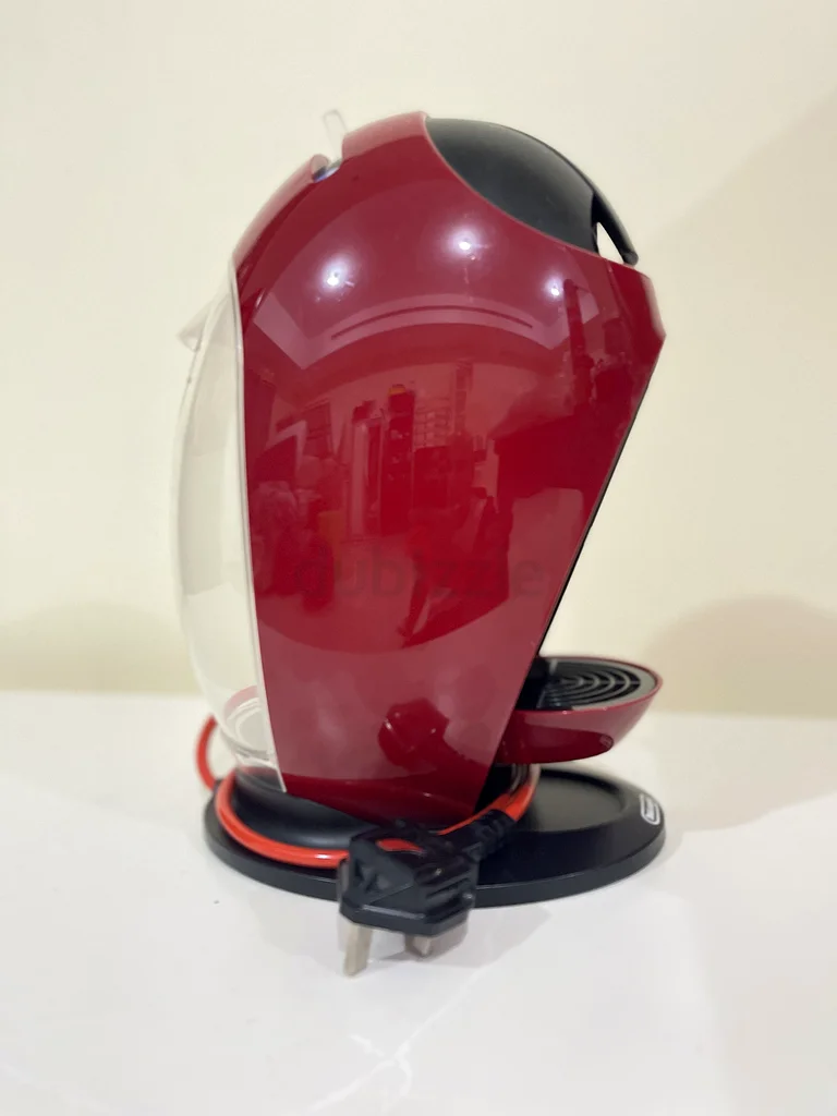 Stylish Nescafé Dolce Gusto machine!63251898523905111