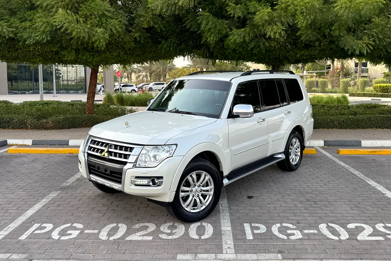 Mitsubishi Pajero 3.8 GLS 2020 GCC Specs (Single Owner / Accident Free / 2 Keys)63398586764161113
