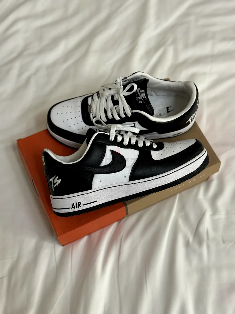 Nike Air Force 1 X Terror Squad Fat Joe Collab (UK 7.5/US 8.5)63241666632067116